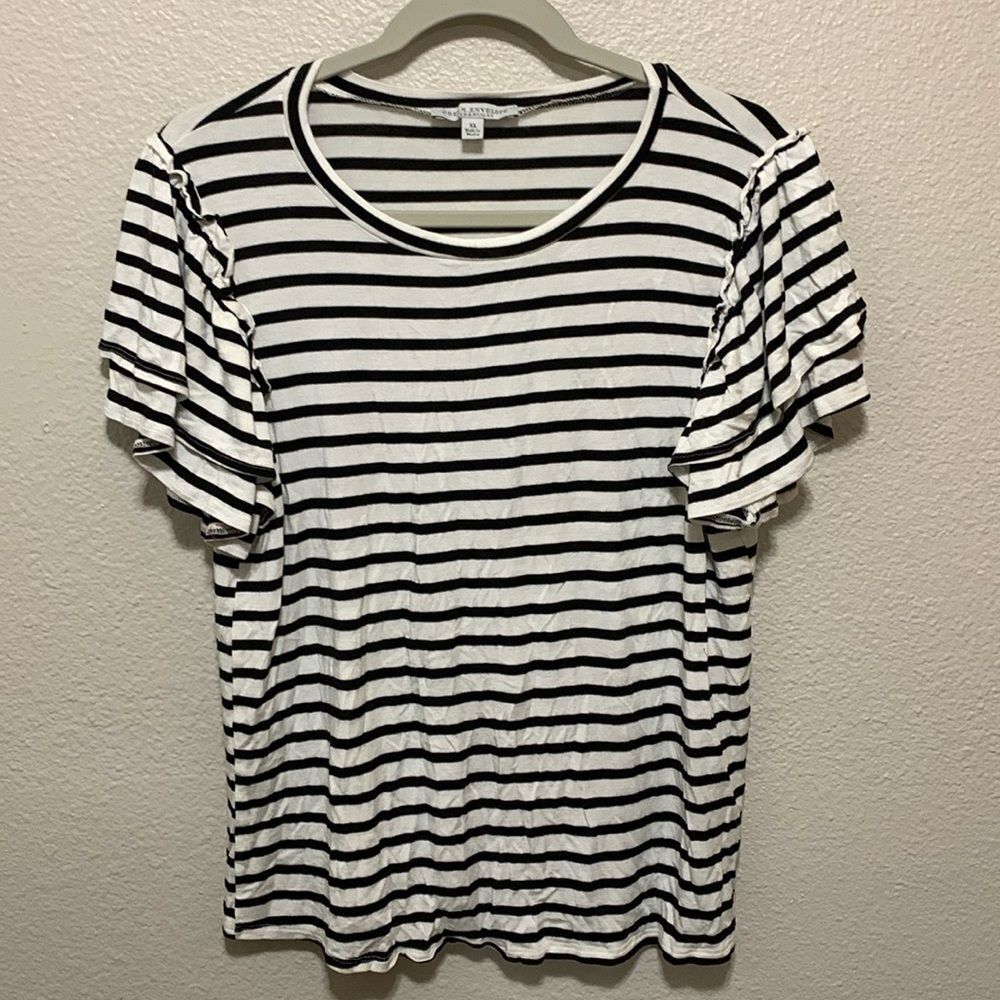 Green Envelope Women’s Blouse Size XL Black/White